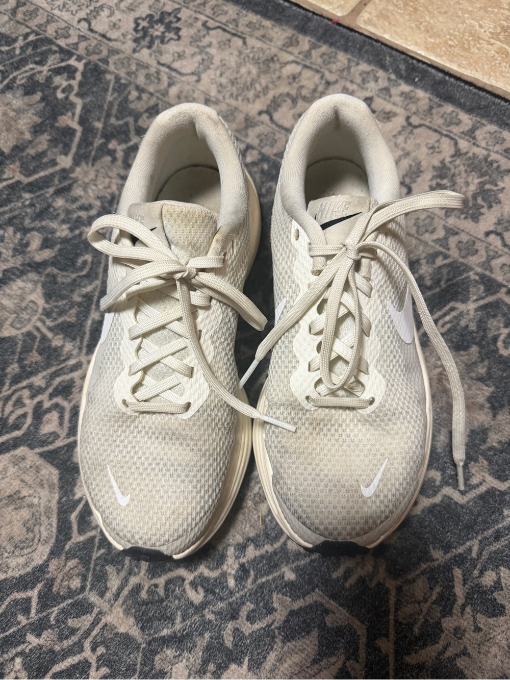 Nike Revolution 8 Running Shoes size 7